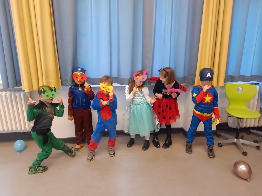Bal przebierańców oddziału dziecięcego