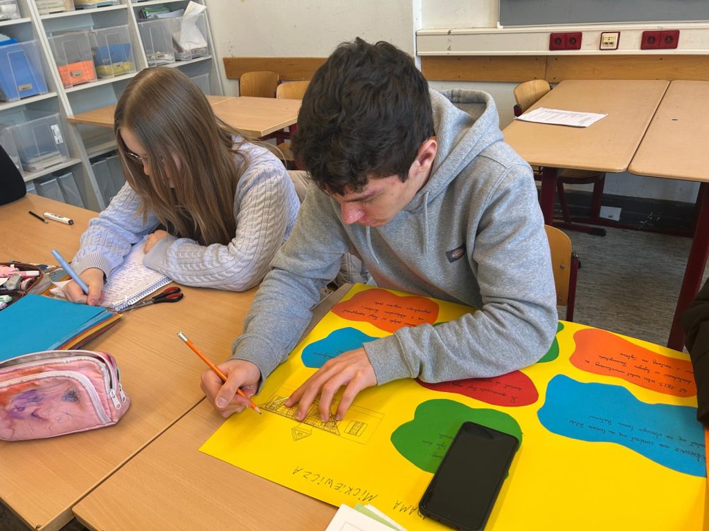 Pracujemy metodą projektu edukacyjnego.